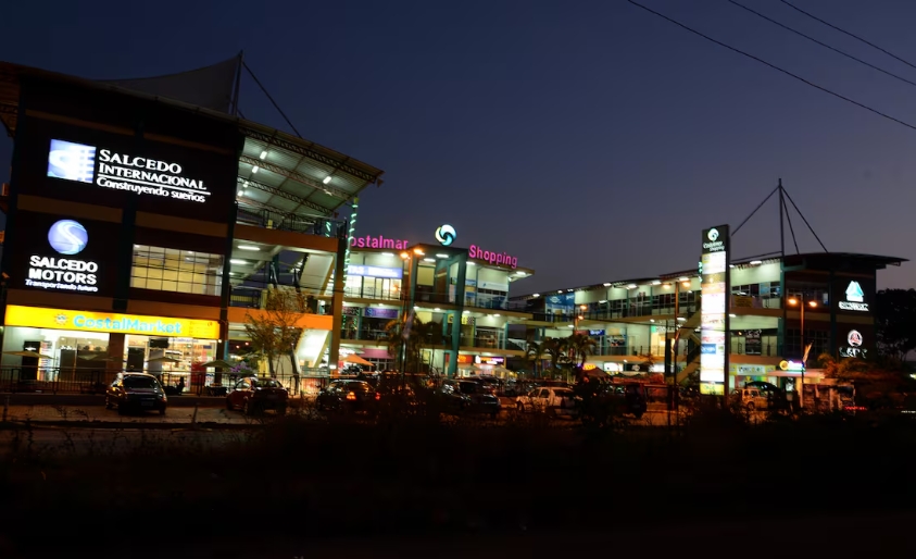 Costalmar Shopping